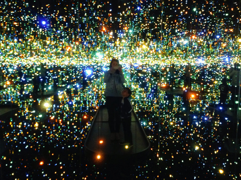 What to Expect at The Yayoi Kusama Exhibit in Washington, D.C. 2017 ...